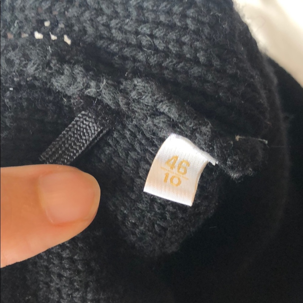 Valentino Wool Pleated Skirt - Picture 7 of 7